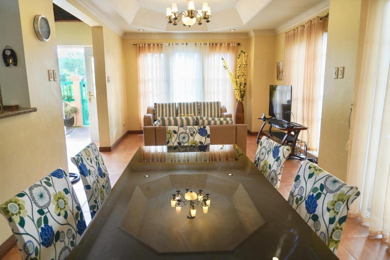 Charming Tagaytay Vacation Home Tagaytay City Exterior foto